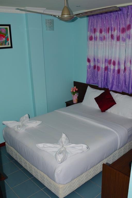 Coral Queen Inn Хулхумале Номер фото